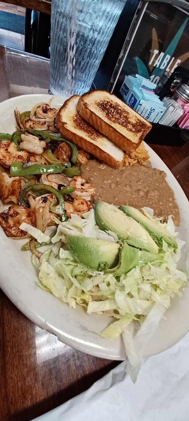 El Rincon | 703 US-90, Castroville, TX 78009, USA | Phone: (830) 538-5055