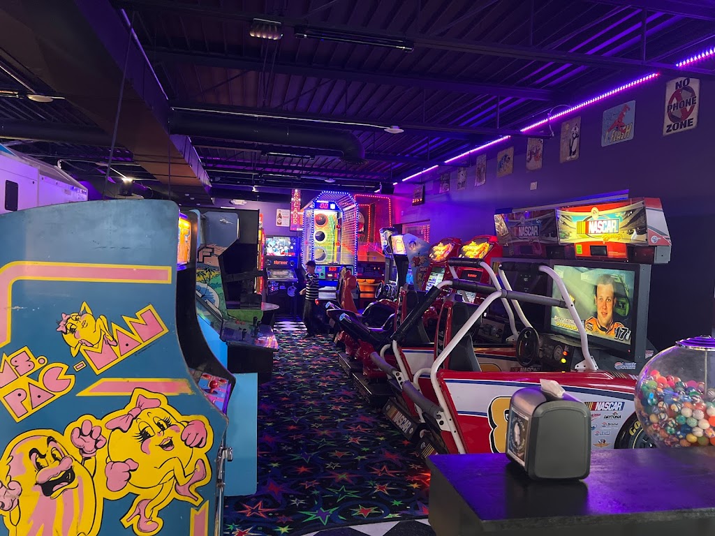 HIGH SCORE Ice Cream & Arcade | 5020 Rochester Rd, Troy, MI 48085, USA | Phone: (586) 209-8657