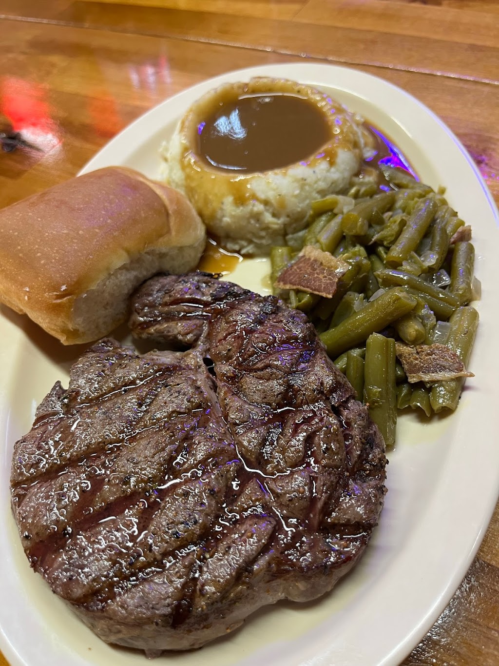 Outlaw Cafe | 2545 W 2nd St, Whiteface, TX 79379, USA | Phone: (806) 746-0209