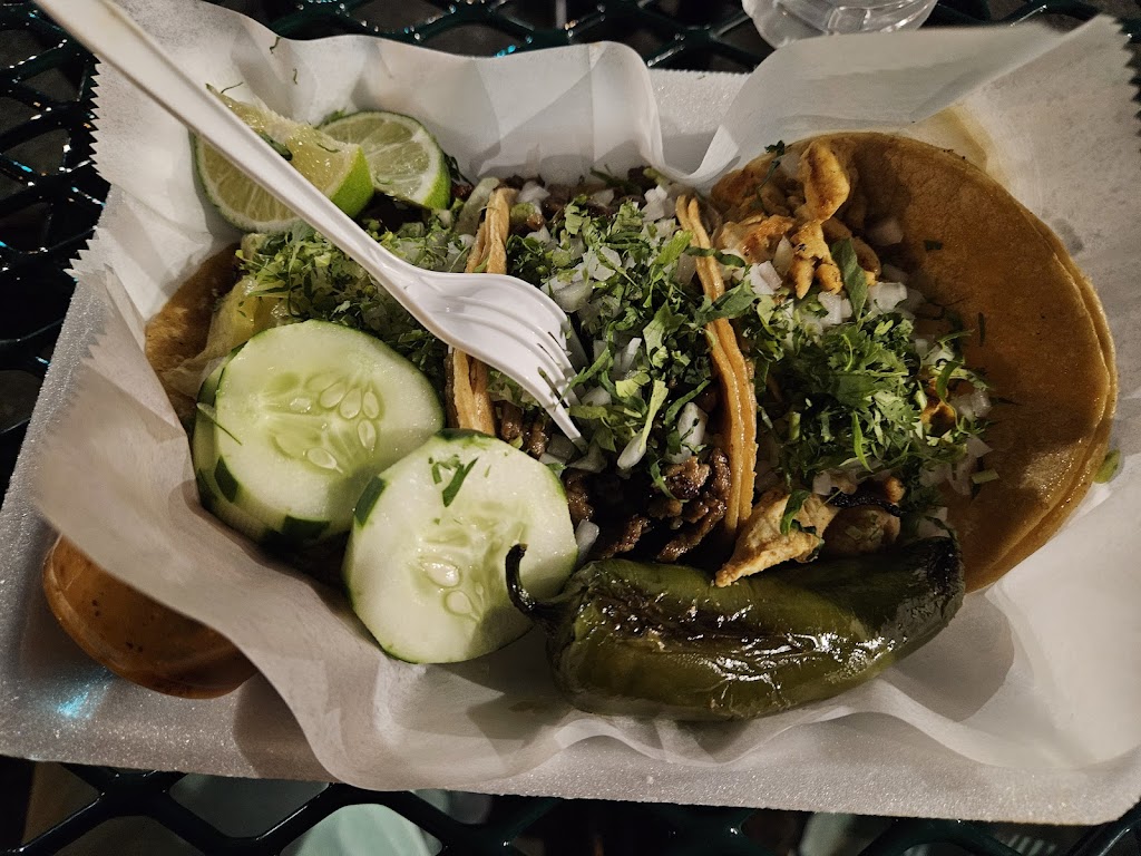 Taqueria El Toro | 8322 W Lincoln Ave, West Allis, WI 53219, USA | Phone: (414) 828-8186