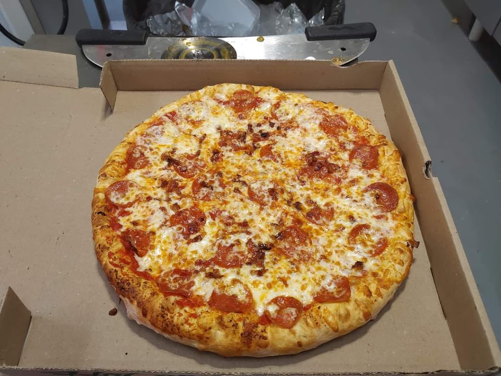 Big foot pizza | 7342 N Woodbridge Rd building b, Brohman, MI 49349, USA | Phone: (231) 414-2027