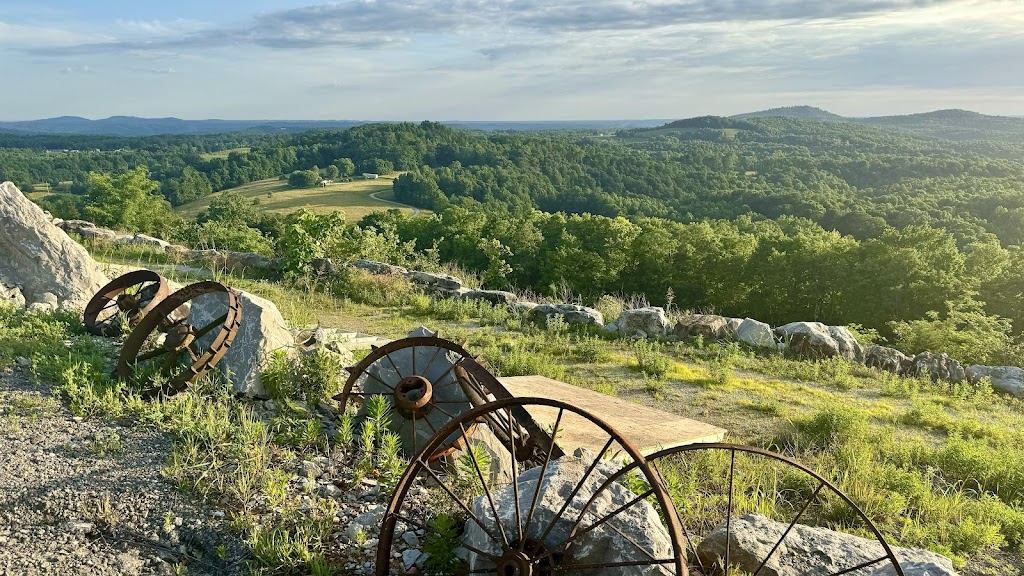 The Quarry at Weir Mountain | 12627 Burkesville Hwy, Celina, TN 38551, USA | Phone: (931) 704-1215