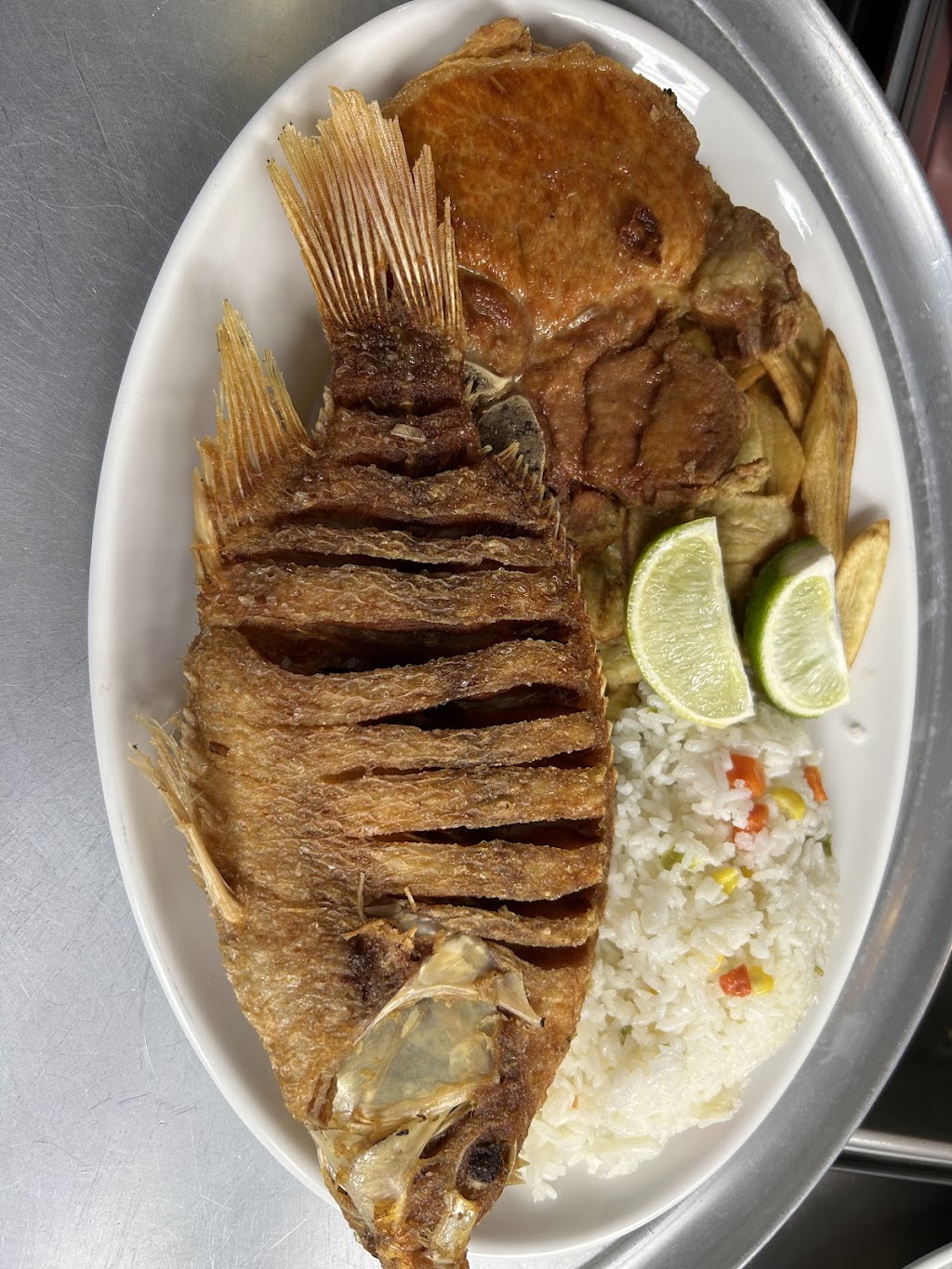 Restaurante Y Pupuseria Anita | 510 W Walnut Cir, Garland, TX 75040, USA | Phone: (469) 910-8200