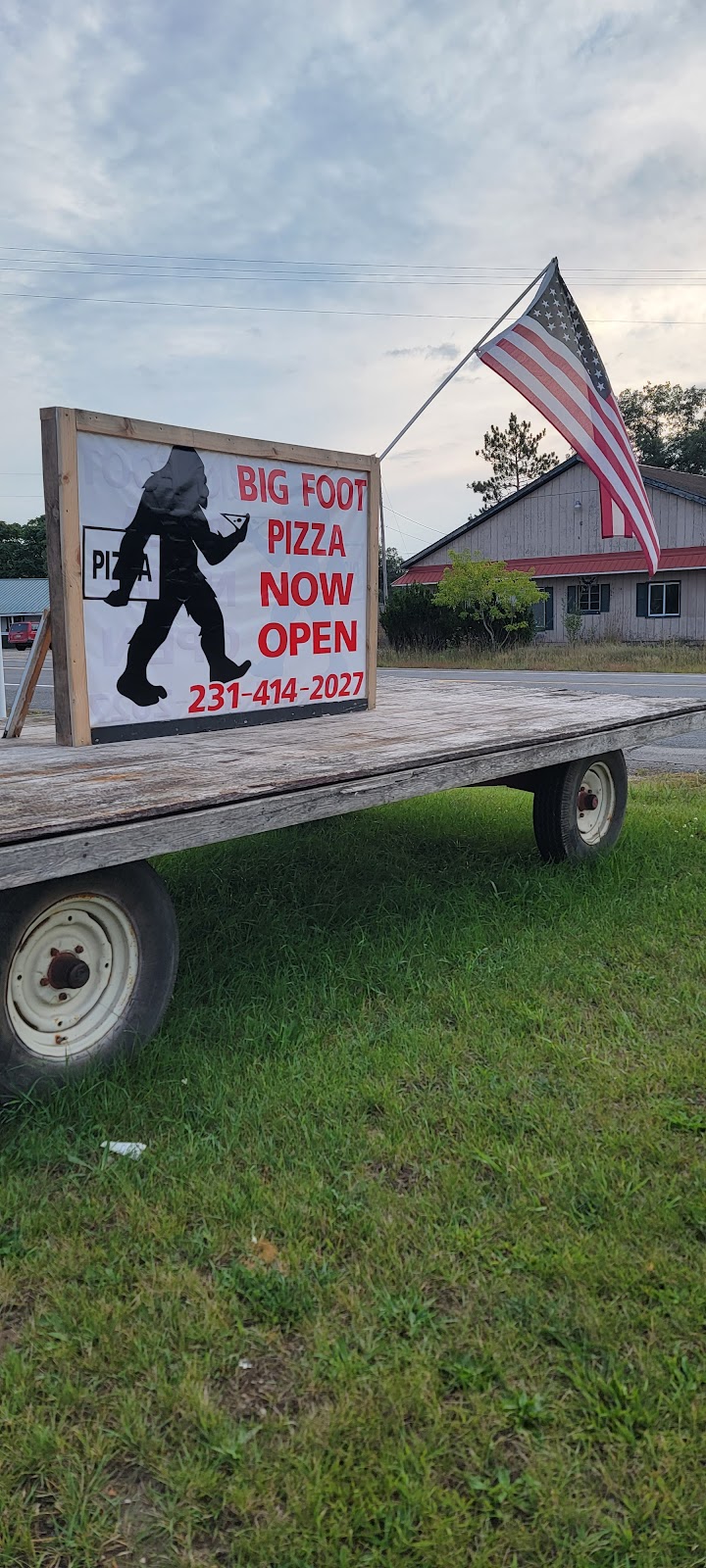 Big foot pizza | 7342 N Woodbridge Rd building b, Brohman, MI 49349, USA | Phone: (231) 414-2027