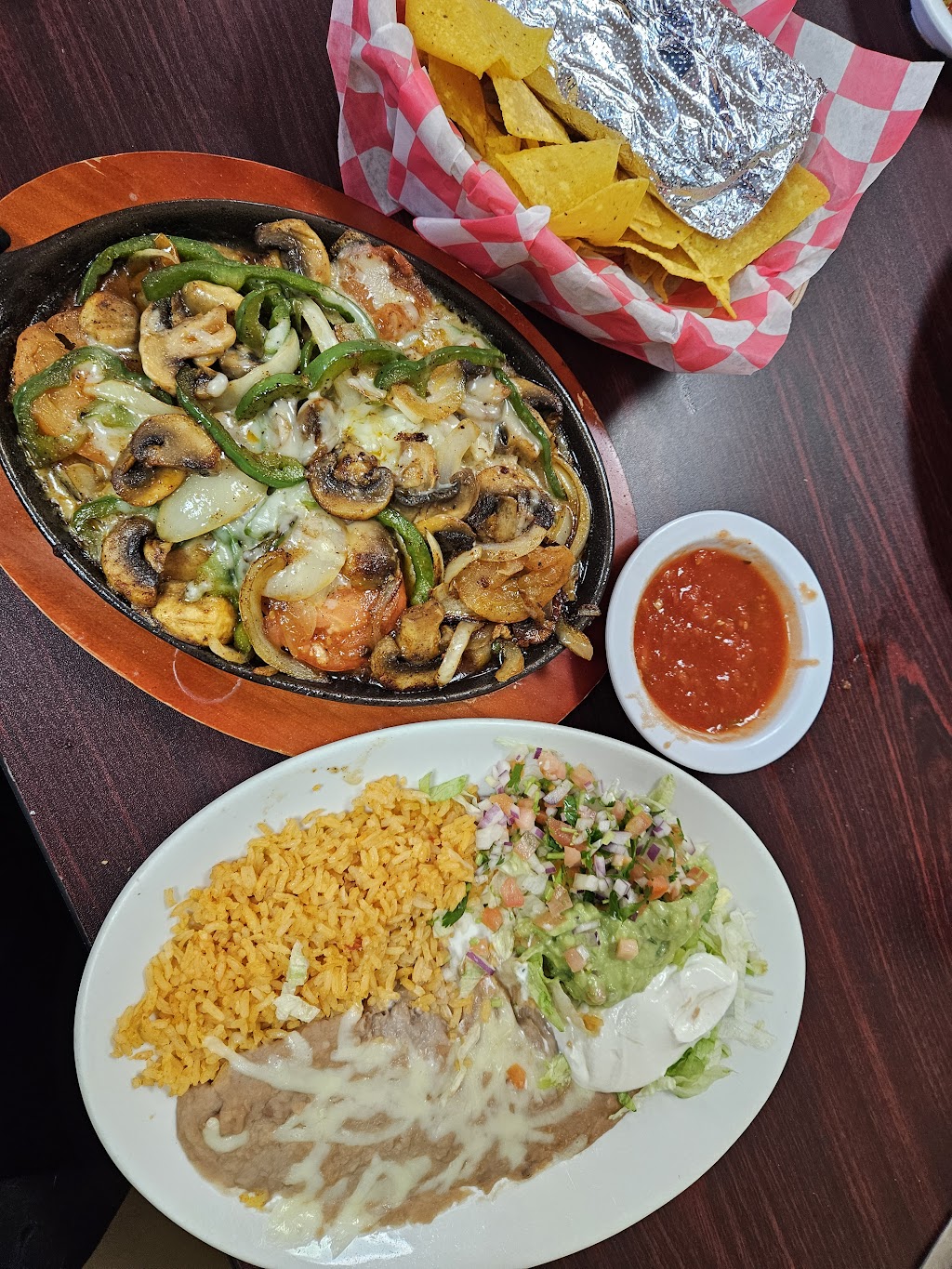 LOS COMPADRES mexican restaurant | 319 S Main St N, Rogersville, MO 65742, USA | Phone: (417) 929-6198