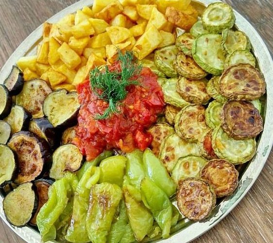 Restaurant Buffet Lalezar | 4524 Rue Jean-Talon E, Saint-Léonard, QC H1S 1K2, Canada | Phone: (514) 730-9638