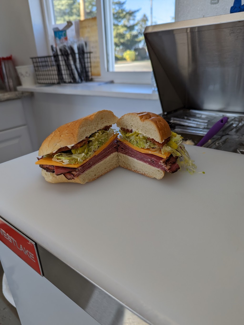 The Chothers Deli | 20767 Walnut St, Red Bluff, CA 96080, USA | Phone: (530) 727-9375