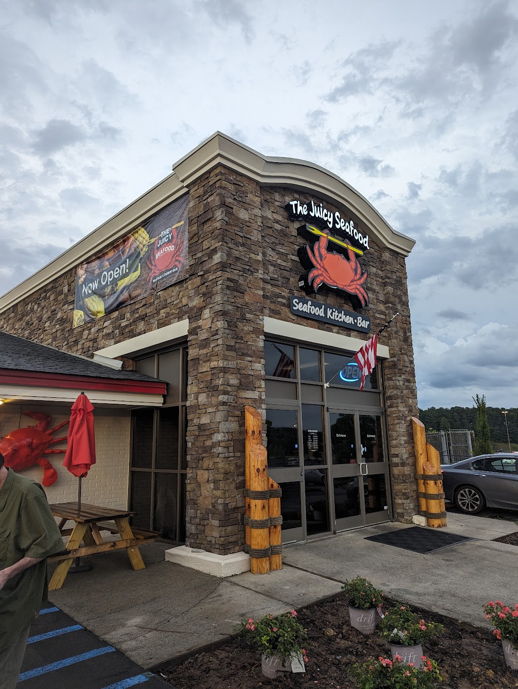 The Juicy Seafood | 819 Walnut Square Blvd, Dalton, GA 30721, USA | Phone: (706) 381-8878