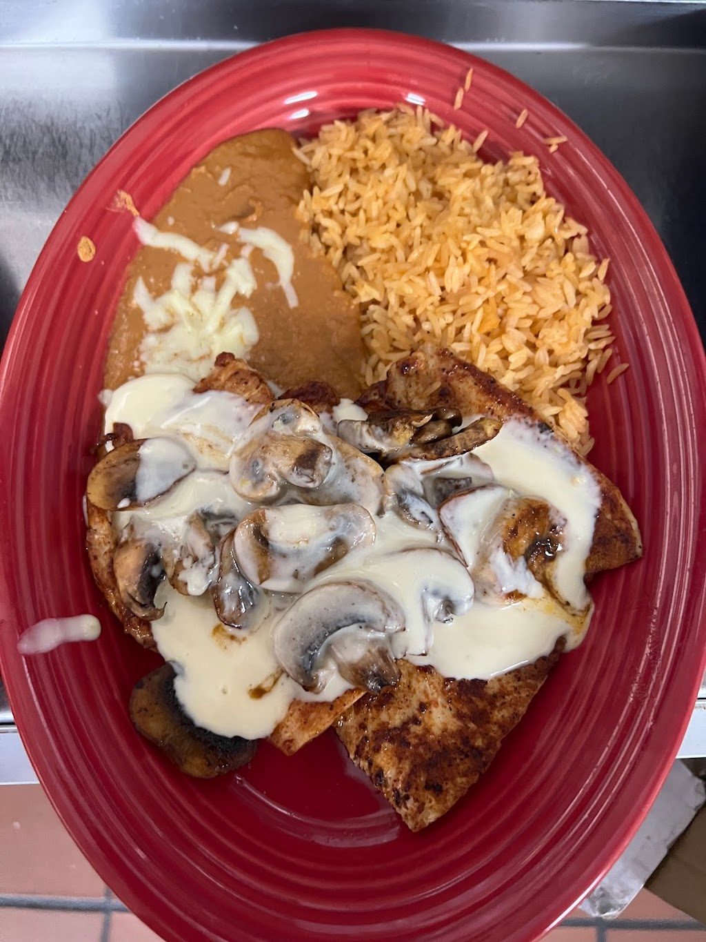 La Reina Mexican Grill #2 | 314 W Main St, Waverly, VA 23890, USA | Phone: (804) 676-0038