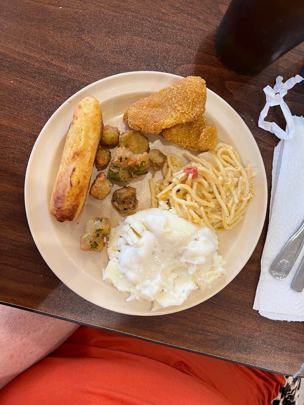 Tooties Country Buffet | 214 Line Ave, Philadelphia, MS 39350, USA | Phone: (601) 568-5108