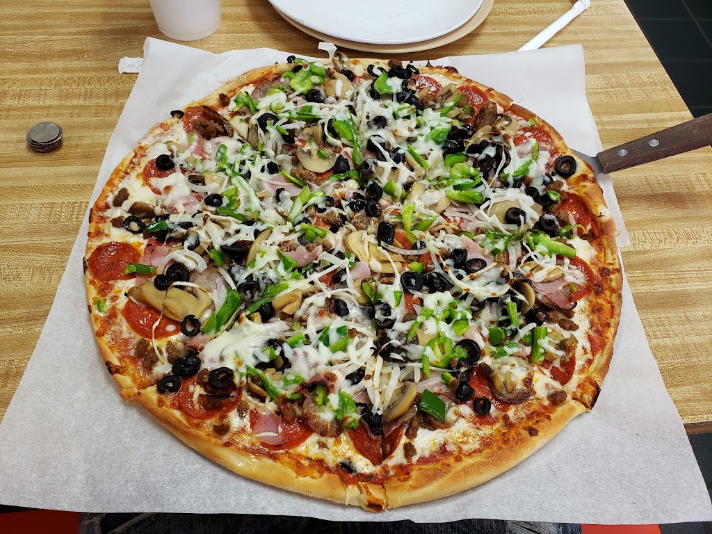 DANIELS PIZZA #2 | 114 Sunset Dr, Manning, SC 29102, USA | Phone: (803) 433-0204