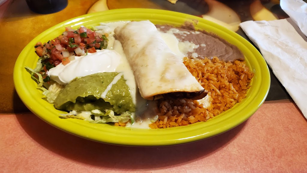 El Rancho | 124 E State St, Camp Point, IL 62320, USA | Phone: (217) 509-8006