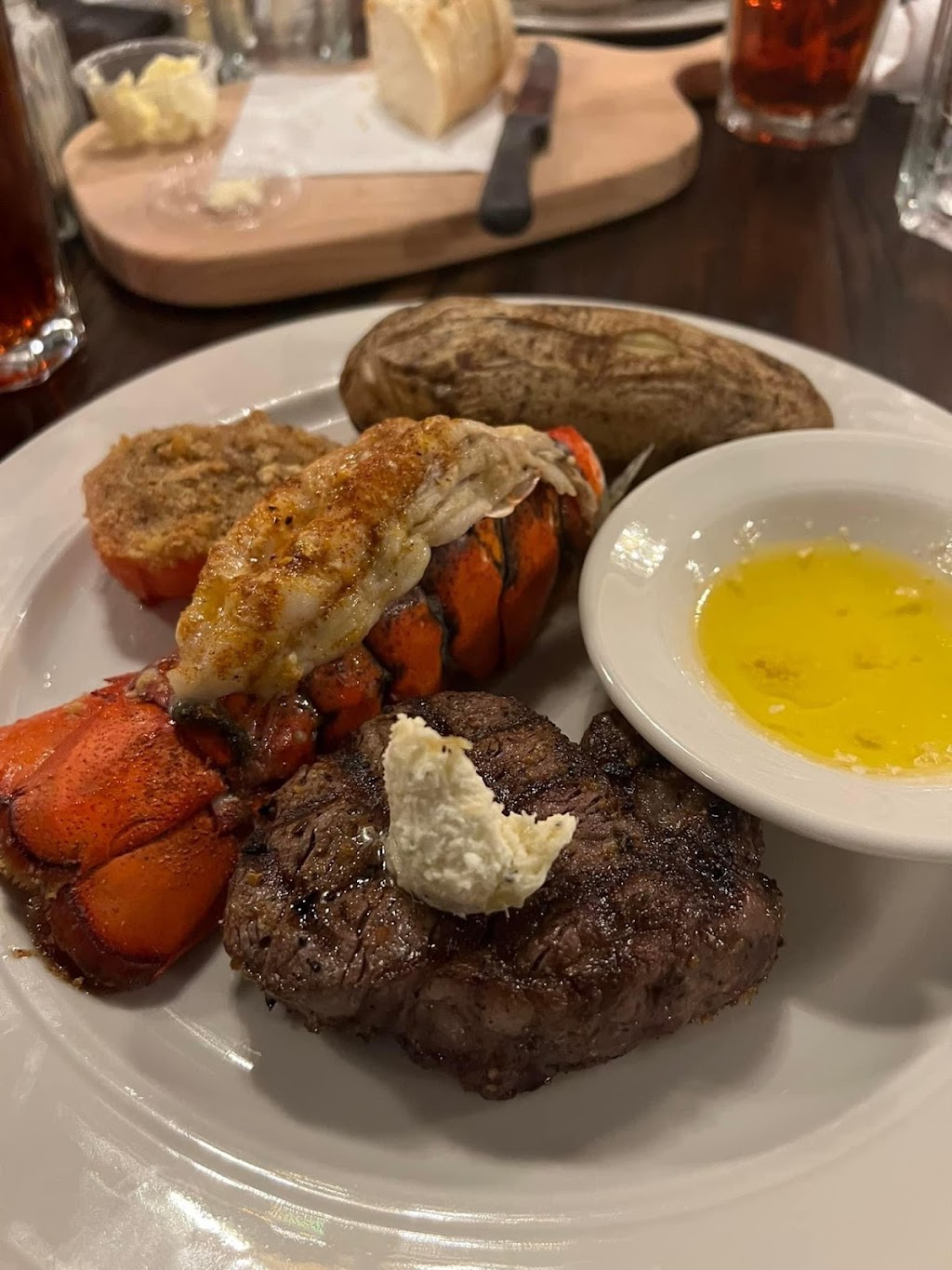 Aces Steak, Seafood, Italian restaurant. | 110 W Walnut St, Smithville, TN 37166, USA | Phone: (615) 215-2237