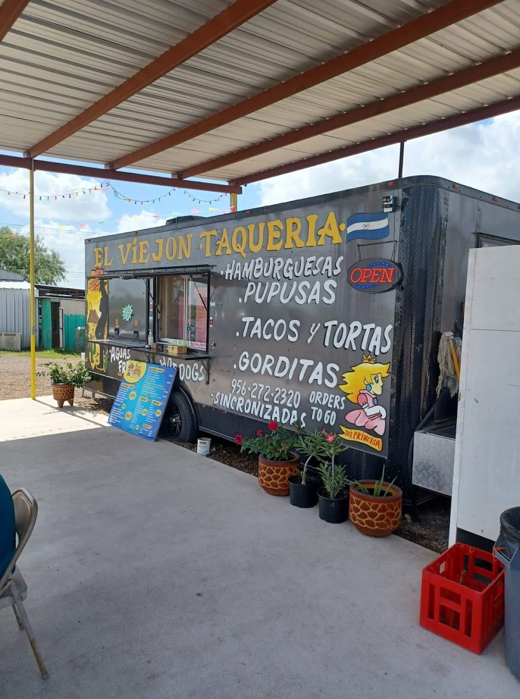 El Viejon Taqueria | 1810 E Mile 13 1/2 N, Donna, TX 78537, USA | Phone: (956) 272-2320