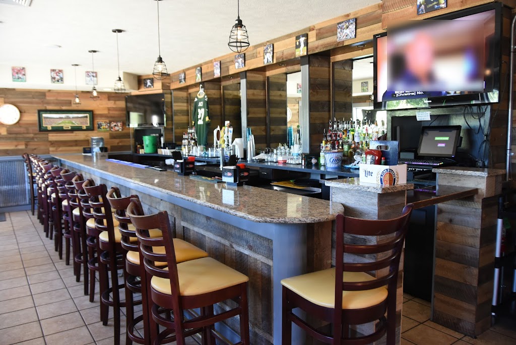 Trappers Bar and Grill | 50 N Union Rd, Evansville, WI 53536, USA | Phone: (608) 882-1170