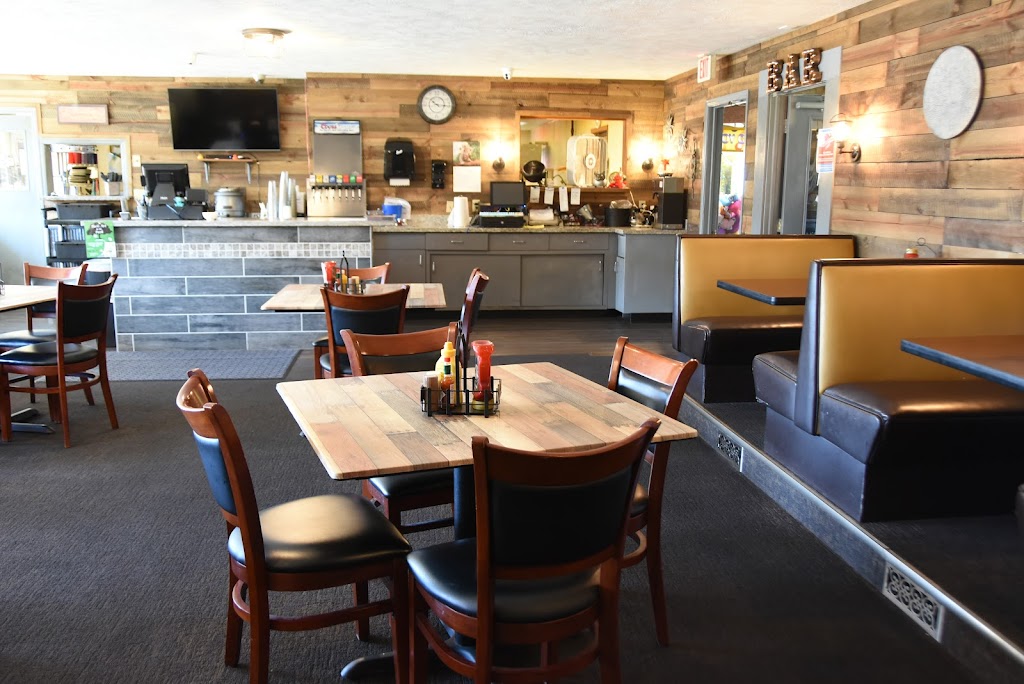 Trappers Bar and Grill | 50 N Union Rd, Evansville, WI 53536, USA | Phone: (608) 882-1170