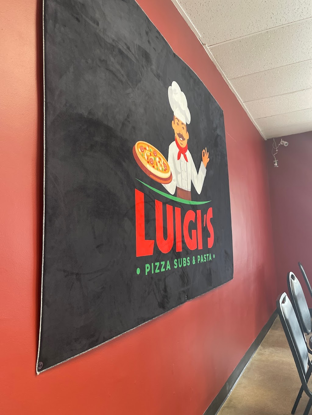 Luigis - Whitesburg, KY | 756 State Hwy 2034, Whitesburg, KY 41858, USA | Phone: (606) 403-1151